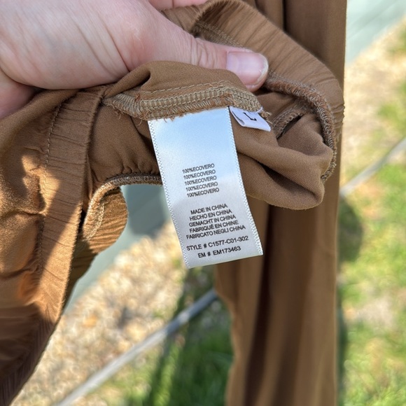 EUC cloth & stone silky blouse - Picture 9 of 13